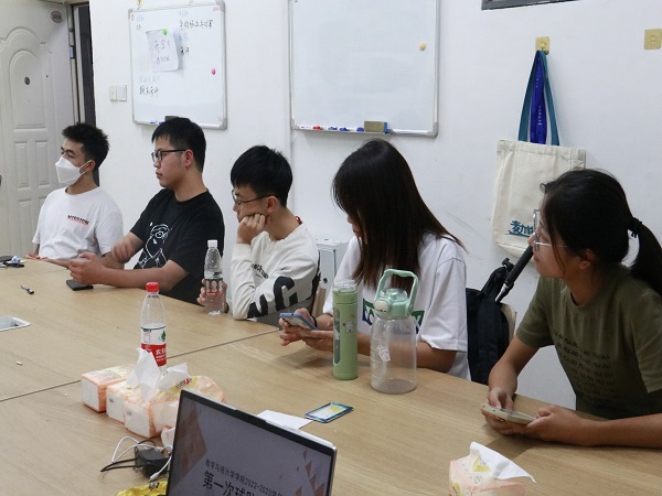 各球队队长分享交流目前问题